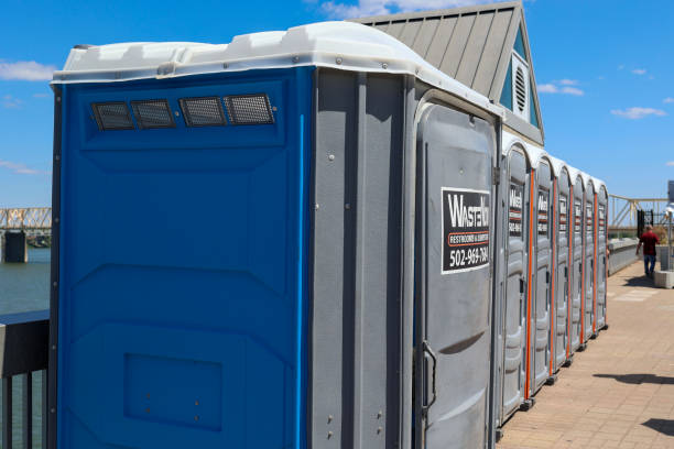 Best Portable Toilet Rental for Emergency Services  in Enetai, WA